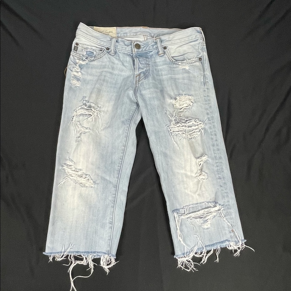 Abercrombie and Fitch cropped jeans..size 30